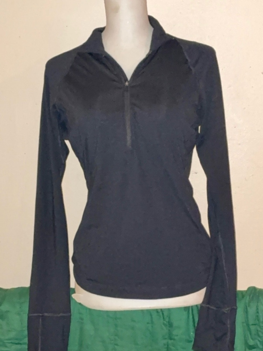 Mountain Hardwear Black Zip Up Athletic Top XS Lightweight Long Sleeve